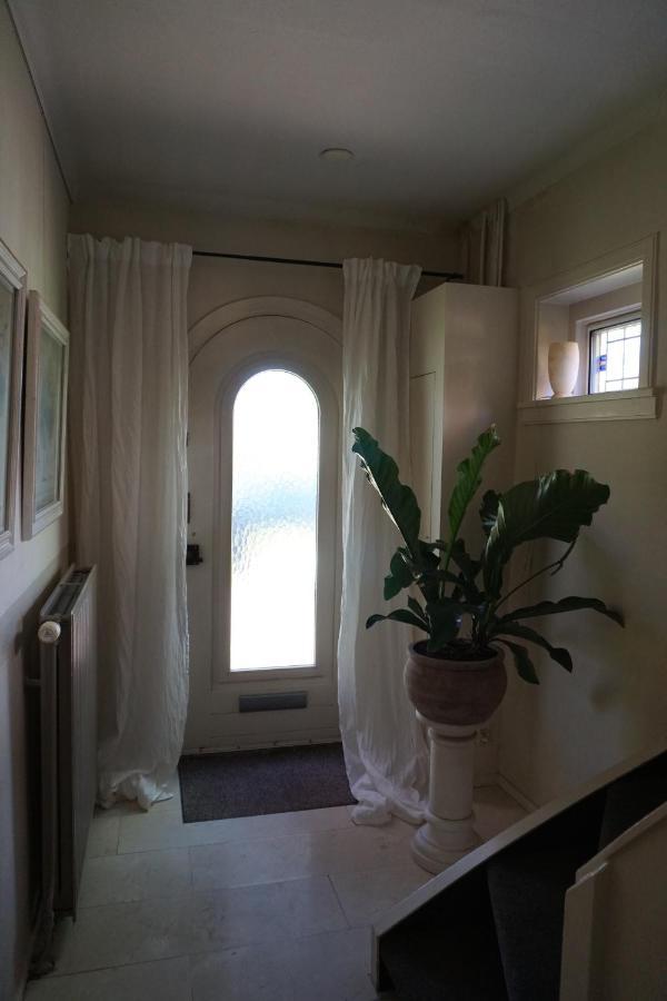 Perfectly Located Private Room Oaks And Beeches Sassenheim Esterno foto